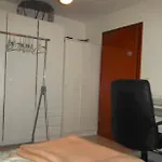 Duesseldorf - Separates, Privates Zimmer