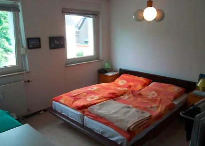 Duesseldorf - Separates, Privates Zimmer